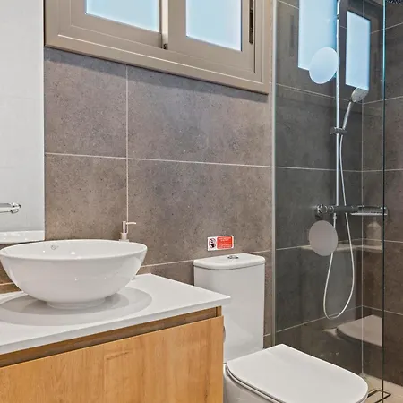 Serenity Waves 22 فيلة *