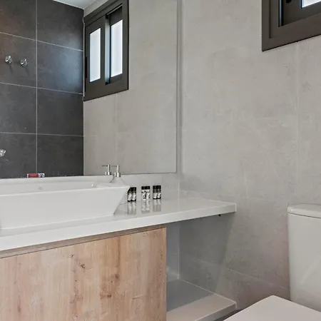 Serenity Waves 22 Larnaka