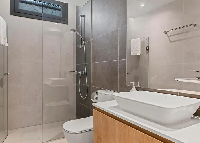 Serenity Waves 22 Λάρνακα